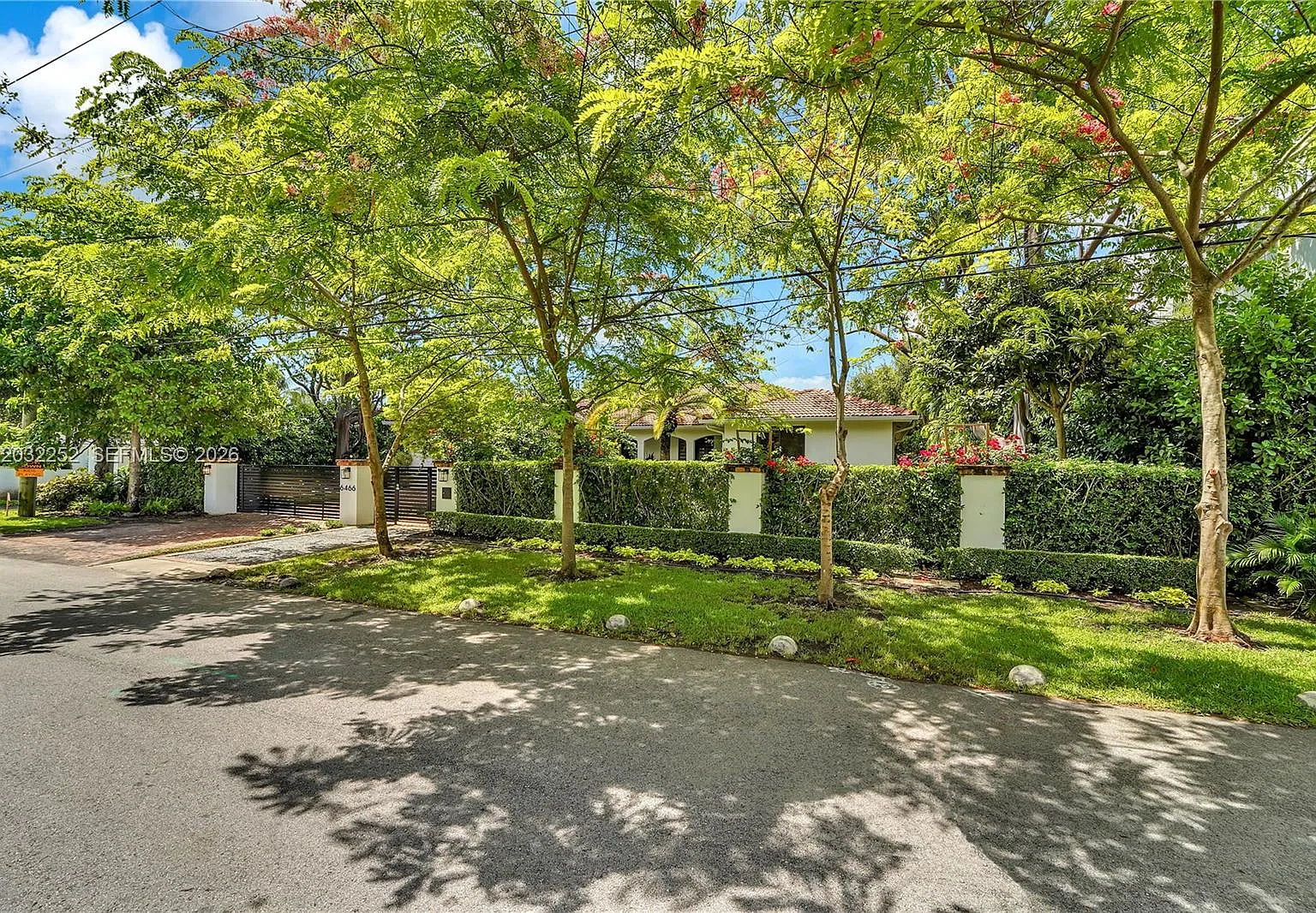 4 bed, 3.5 bath, 2785 sqft, $15,500 — Photo 1