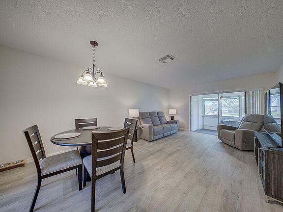 4th image of 2693 Emory Drive E #I