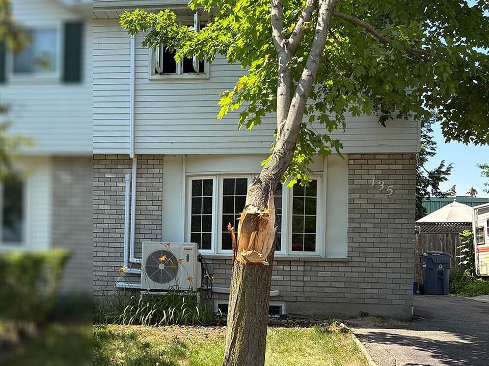 1st image of 135 Sanderson Dr