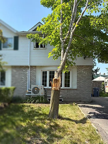 135 Sanderson Dr Photo 1