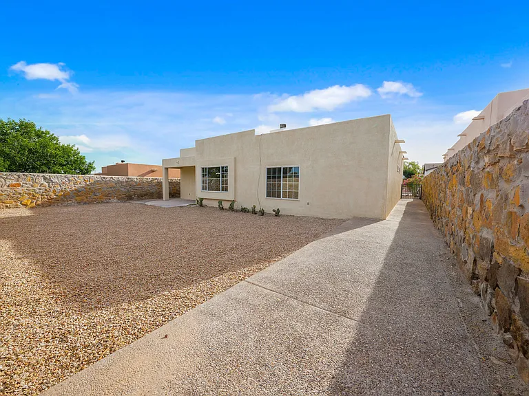 2641 Bearcat Dr — Photo 38