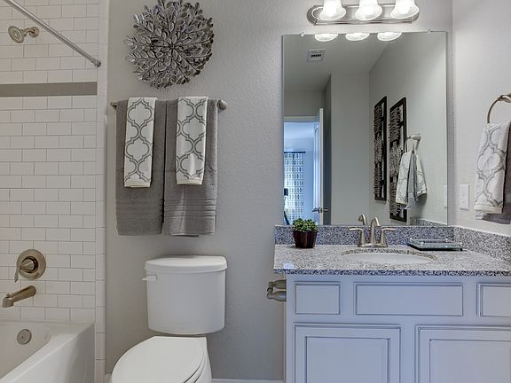 Perfect sized secondary bathroom