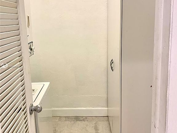 5th image of 1515 West Ave APT 4