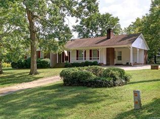 2 Old Farm Rd, Salisbury, NC 28147