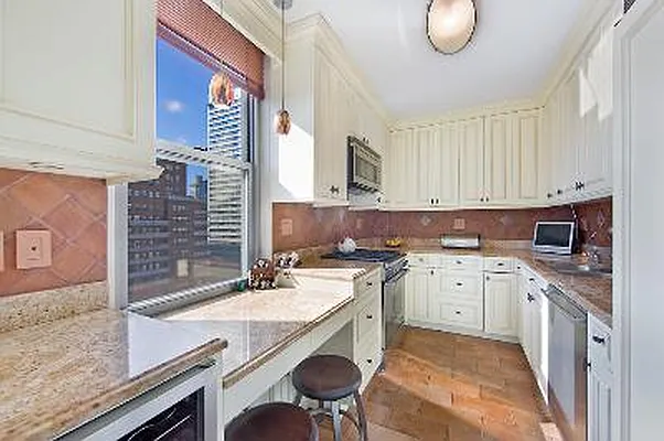 Sold by Corcoran | media 3