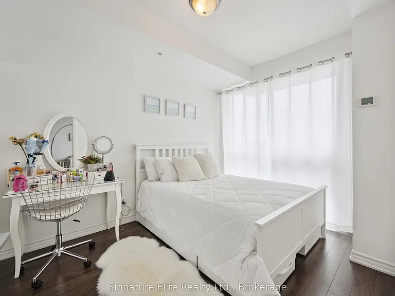 15 James Finlay Way #1006 — Photo 22