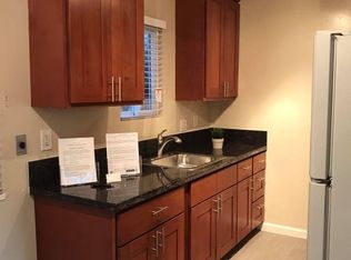700 Coleman Ave APT 8, Menlo Park, CA 94025
