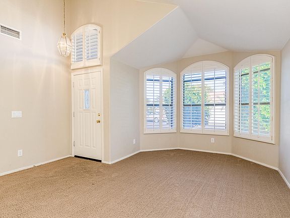 3rd image of 15411 W Lea Ln