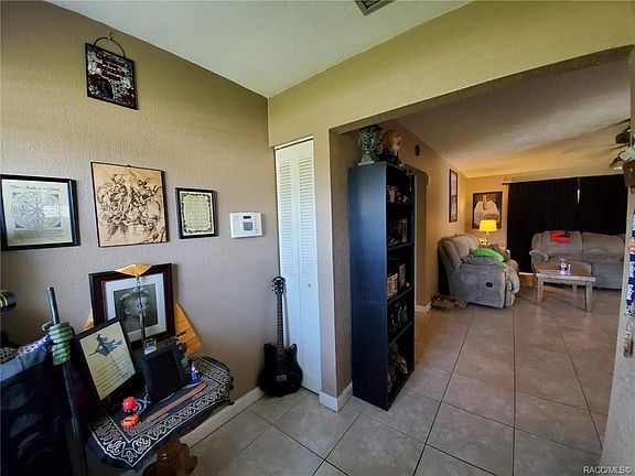 5th image of 2220 W Nautilus Dr
