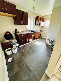 8441 Homestead Ave — Photo 7