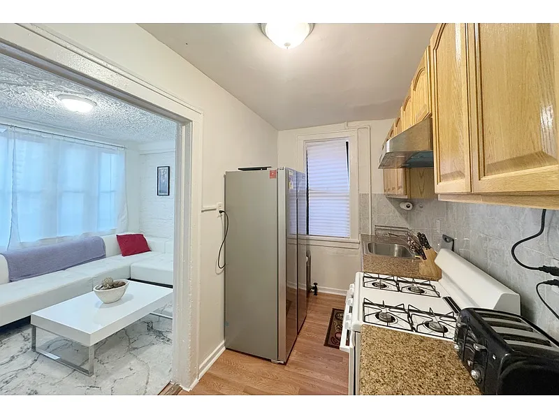 Building Photo - 1128 Wheeler Ave #1F