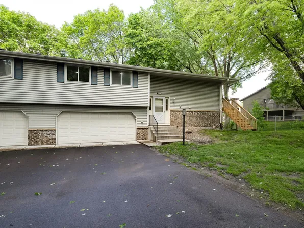 1255 Timbershore Ln, Eagan, MN 55123