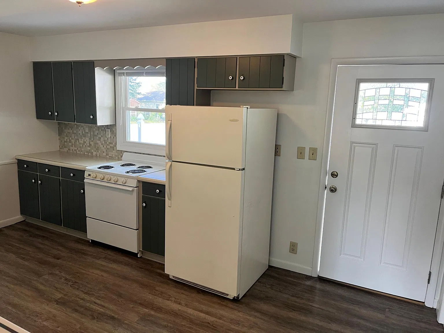 2 bed, 800 sqft, $1,150 — Photo 3