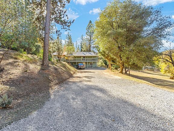 2nd image of 1461 Highland Cir