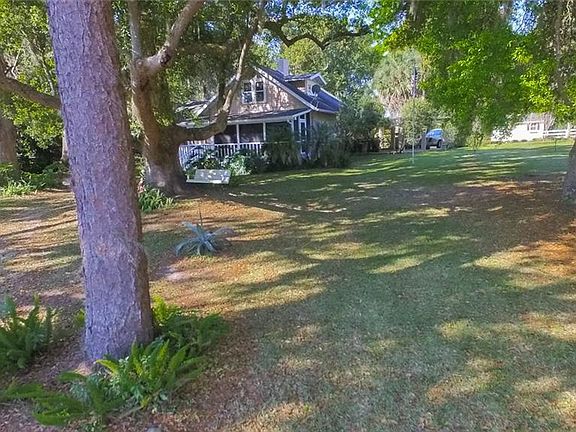 3rd image of 39445 Golden Gem Dr