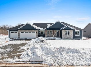 1604 Torchwood Trl, De Pere, WI 54115
