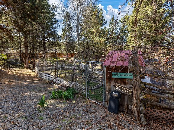 4th image of 6792 SE Juniper Canyon Rd