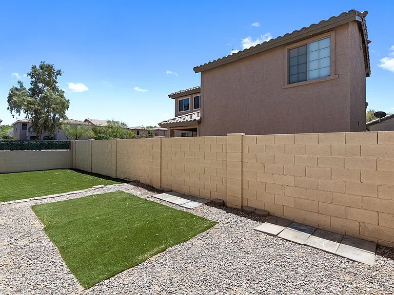 21097 E Duncan St — Photo 29
