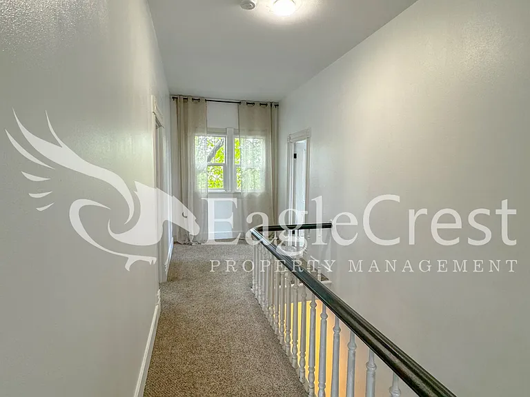 215 S 4th Ave — Photo 14