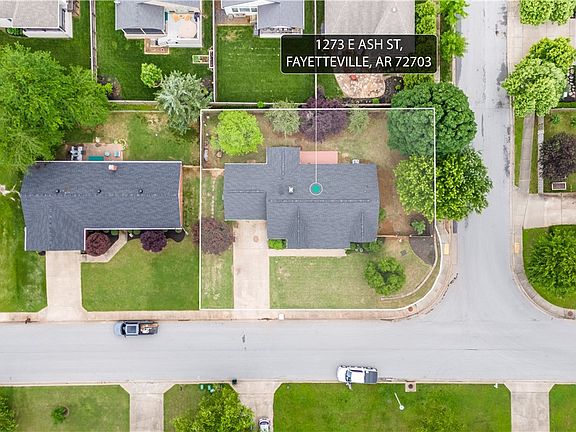 3rd image of 1273 E Ash St
