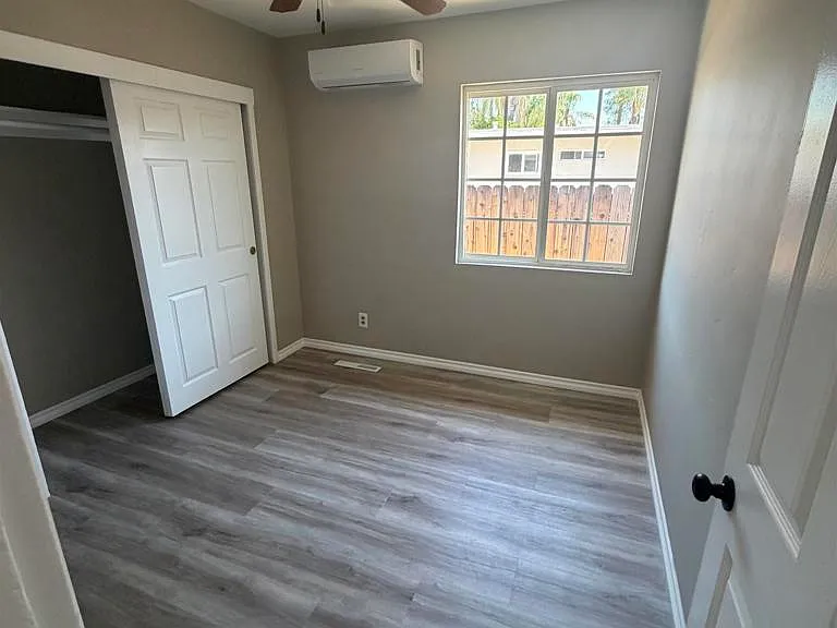 644 Farview St — Photo 10