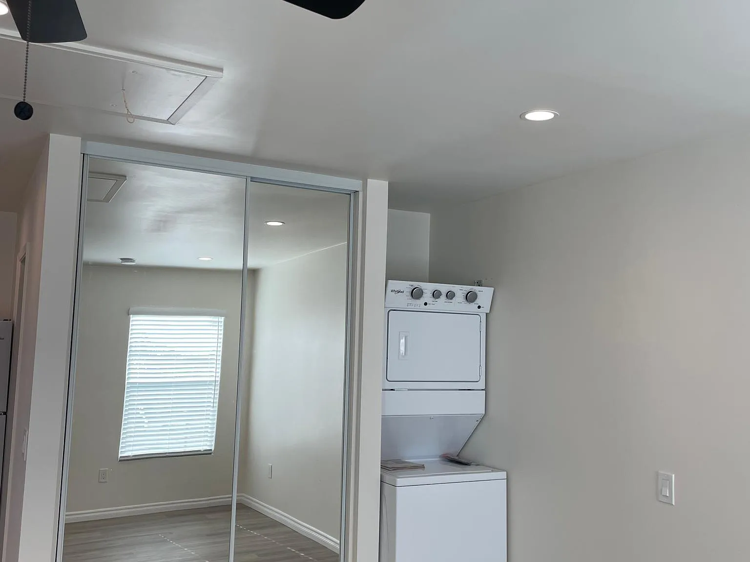 423 Palmbark St — Photo 4
