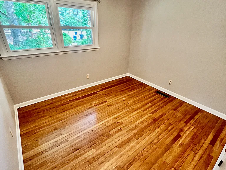 14 Braddock Cir — Photo 8