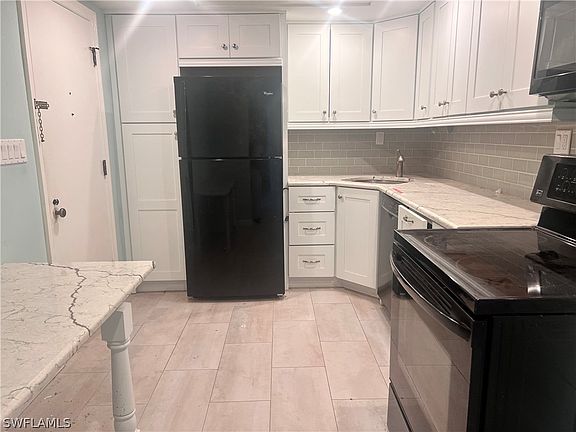 3rd image of 7146 Estero Blvd APT 412