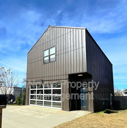 153 Minden Pl Photo 1
