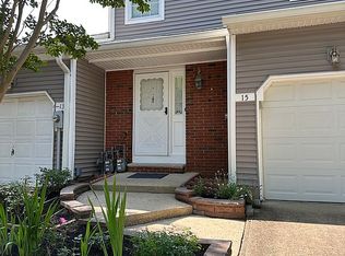 15 Redwood Dr, Eatontown, NJ 07724