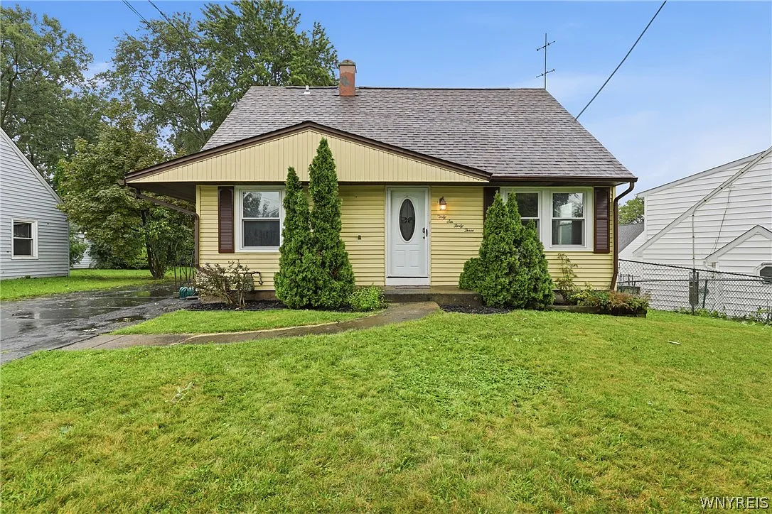 3 bed, 1.0 bath, 1356 sqft, $2,000 — Photo 1
