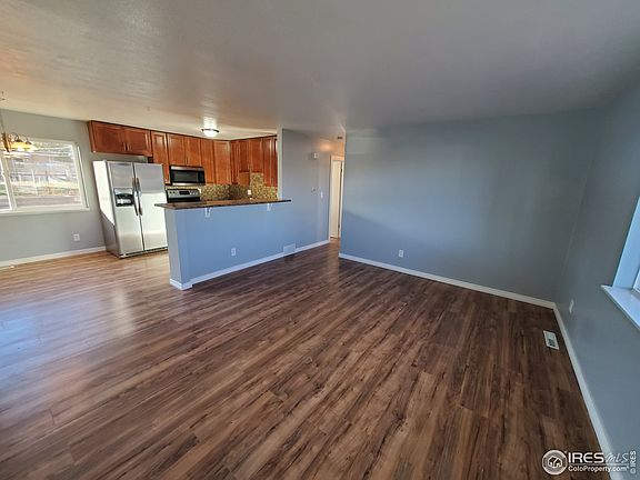2nd image of 3403 Montrose St