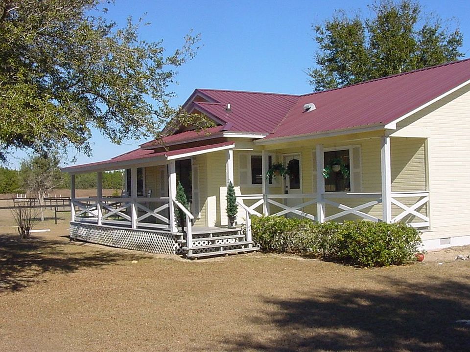 3/2 country home on 5+ acres