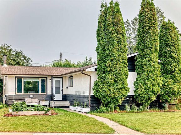 2nd image of 3313 42a Avenue Clos