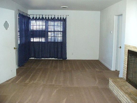 View of the liviving/dining room combo