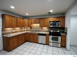 3541 Waldorf Dr, Toledo, OH 43611