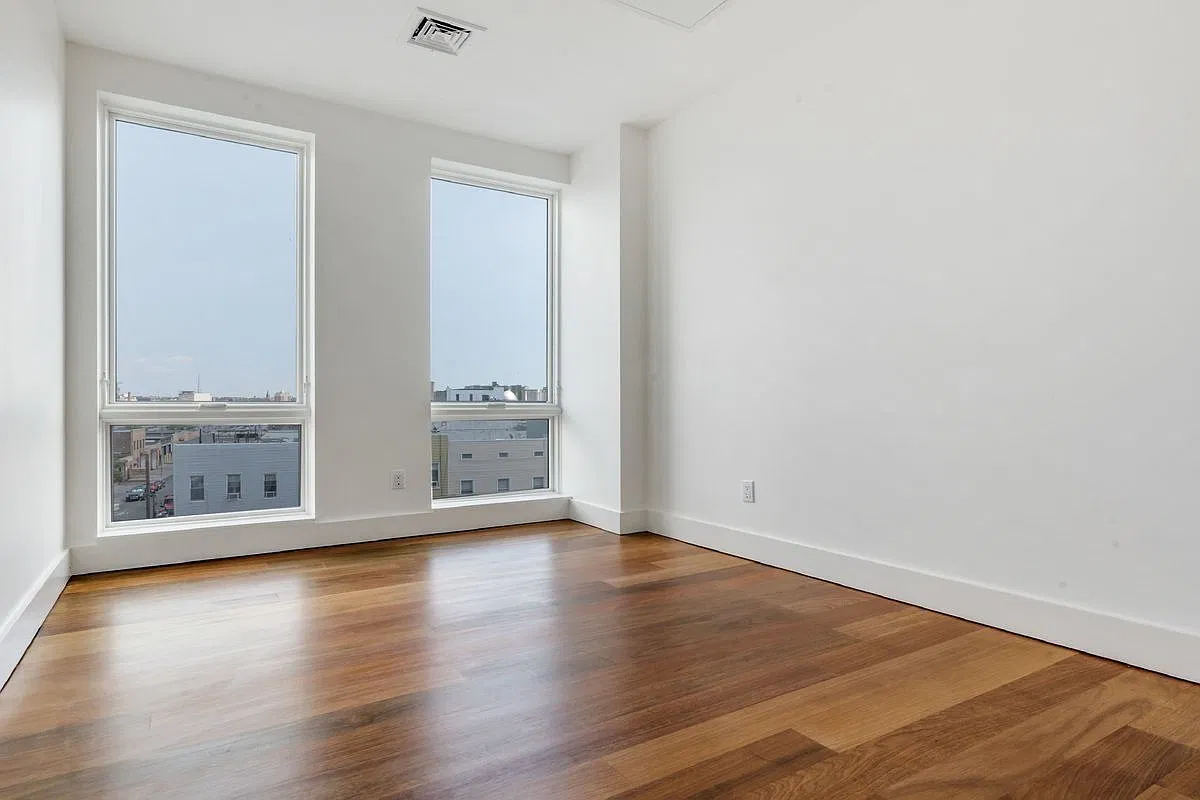 217 Green Street — Photo 3