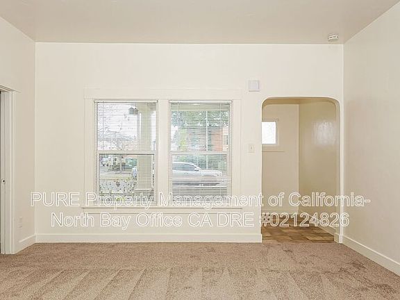 4th image of 73 Brookwood Ave
