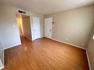 250 Village Dr #252, Los Lunas, NM 87031