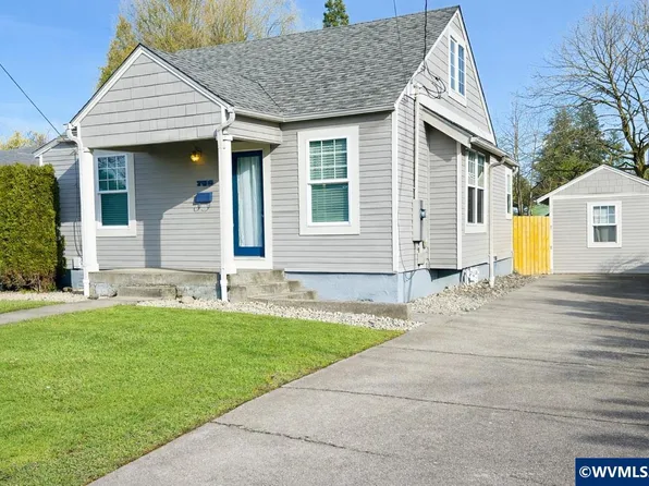 766 20th St NE, Salem, OR 97301
