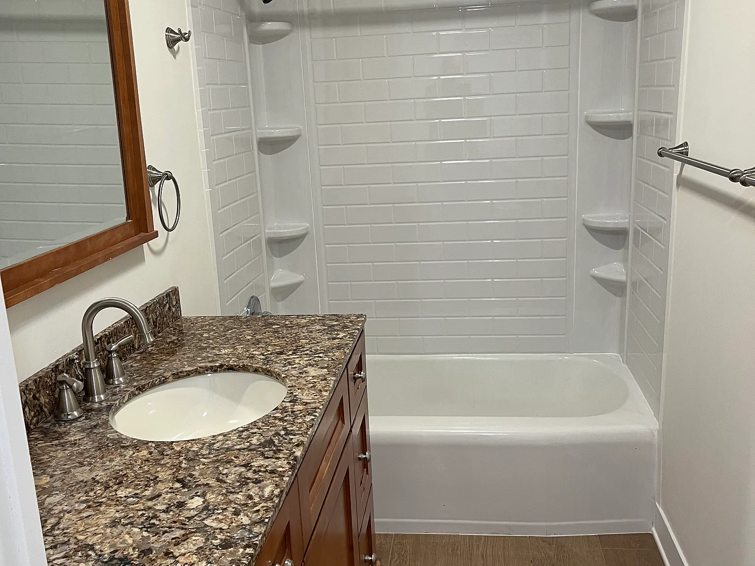2 bed, 925 sqft, $1,700 — Photo 4