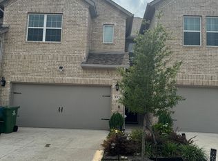 532 Hutchinson Ln, Lewisville, TX 75077