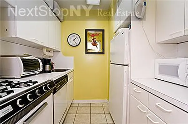 Sold by NextStopNY | media 17