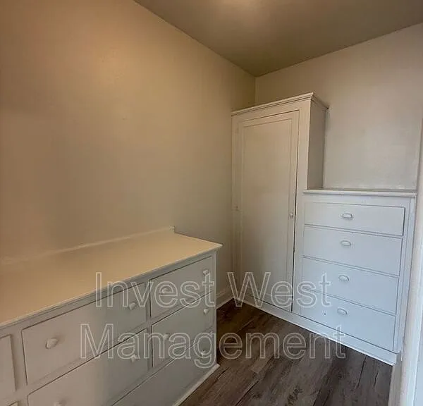 615 NE 6th Ave #5 — Photo 11