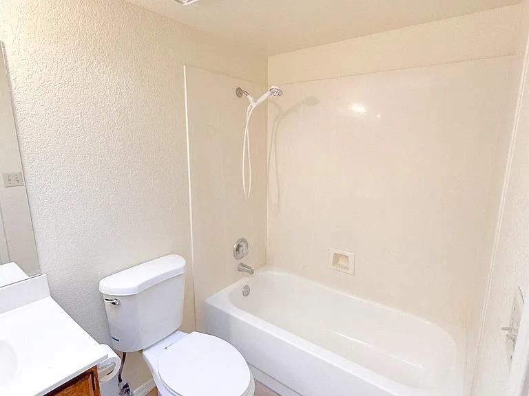 4215 Calle Barona #A — Photo 10