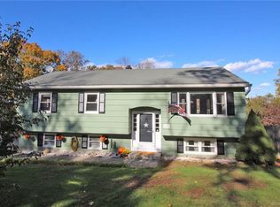 132 Back Rimmon Rd, Beacon Falls, CT 06403