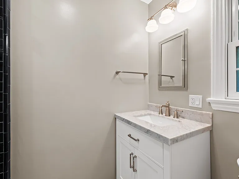 4460 Moorpark Way #4460 — Photo 17