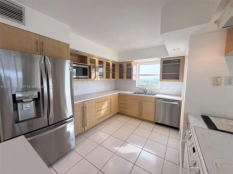 1200 Hibiscus Ave #902 — Photo 12