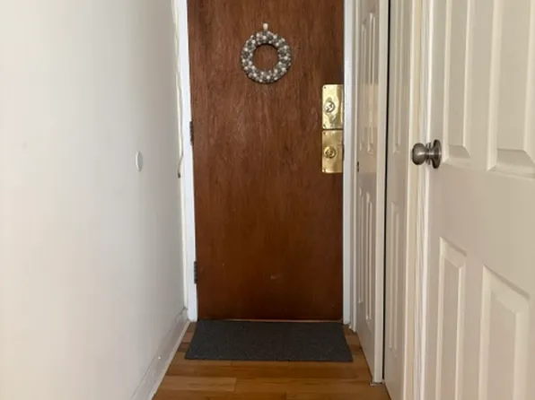 2005 Walnut St APT 3F, Philadelphia, PA 19103