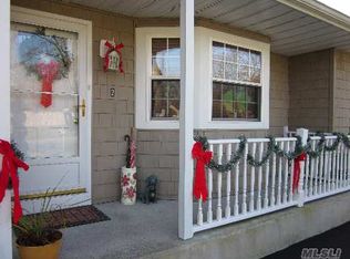 2 Clark Ave, Holtsville, NY 11742